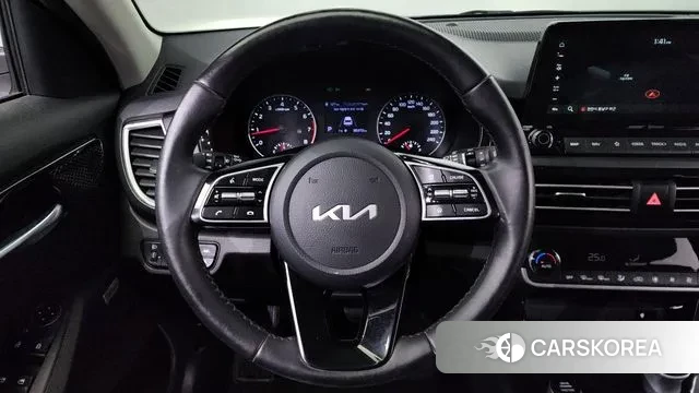 Kia Seltos 2021 Белый из Кореи, фото 6