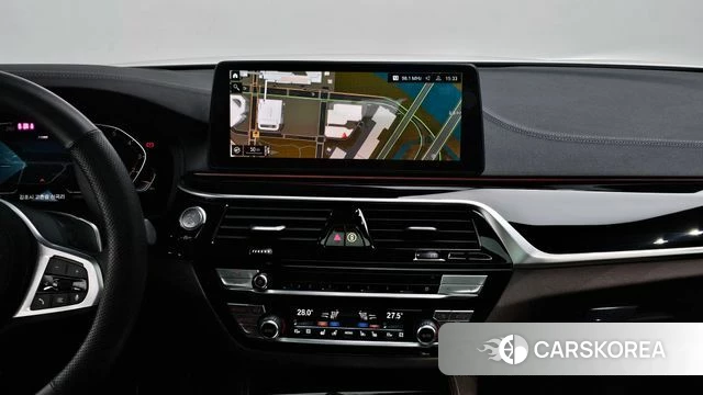 BMW 5 Series (G30) 2023 Белый из Кореи, фото 6