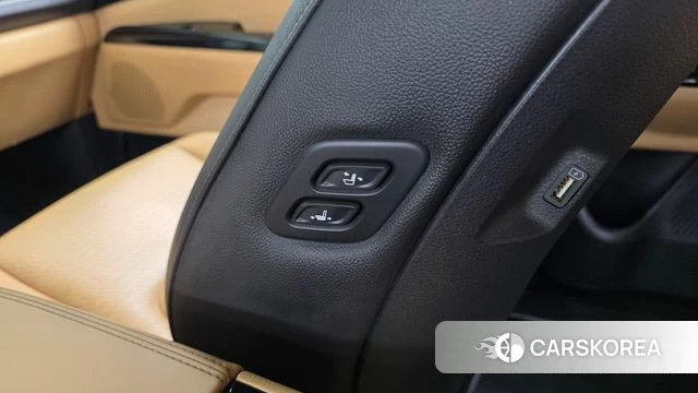Kia Carnival 4th generation 2023 Черный из Кореи, фото 6
