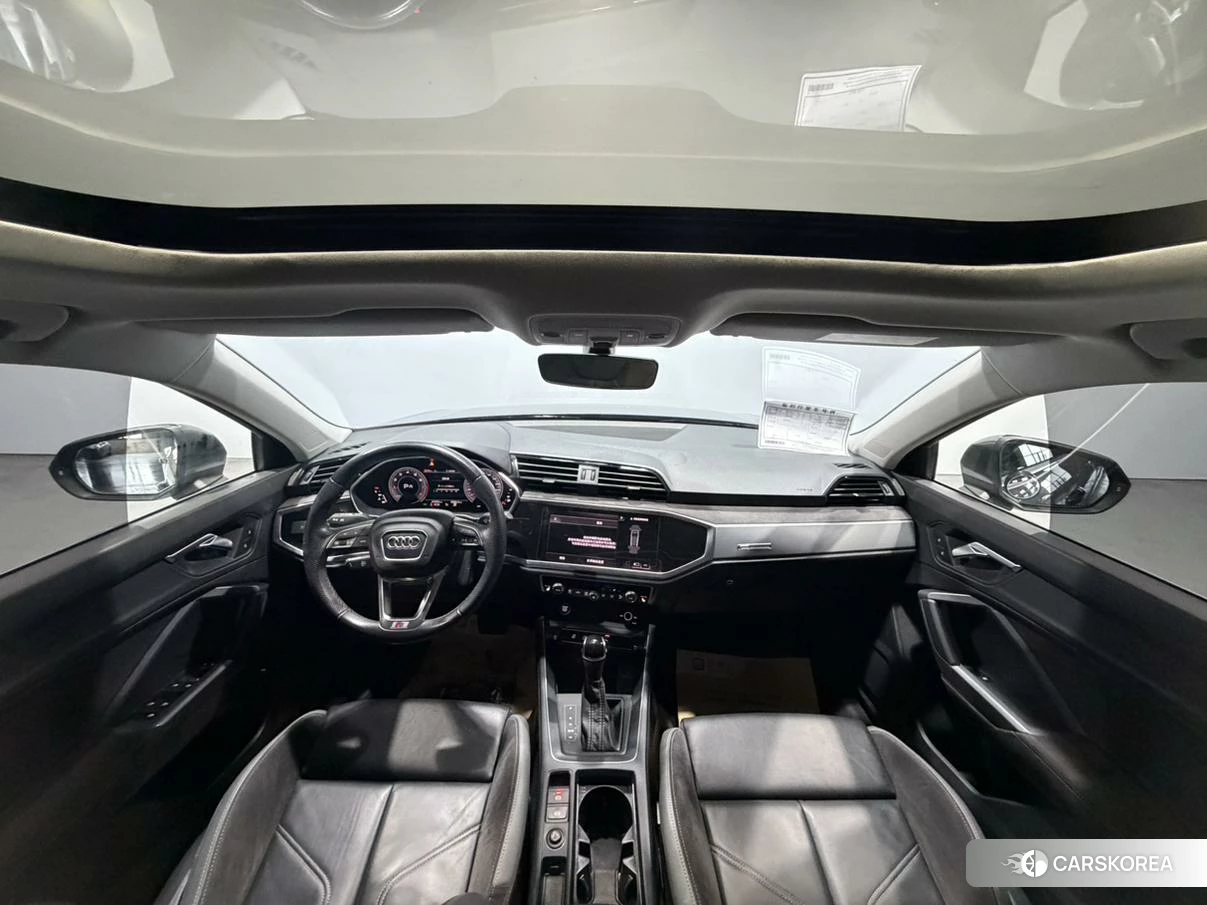 Audi Q3 Sportback 2021 Темно-серый из Китая, фото 6