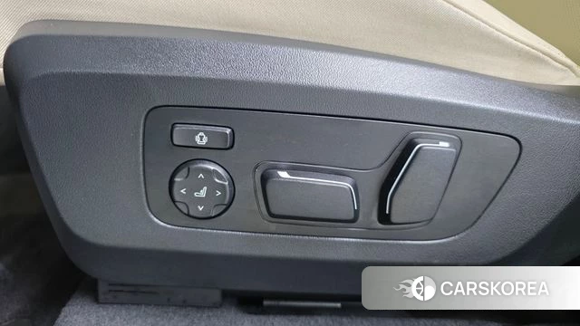 BMW X3 (G45) 2025 Серебристо-серый из Кореи, фото 6