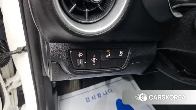 Kia The New K3 2nd generation 2021 Белый из Кореи, фото 6