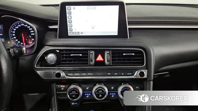 Genesis G70 2018 Серебряный из Кореи, фото 6