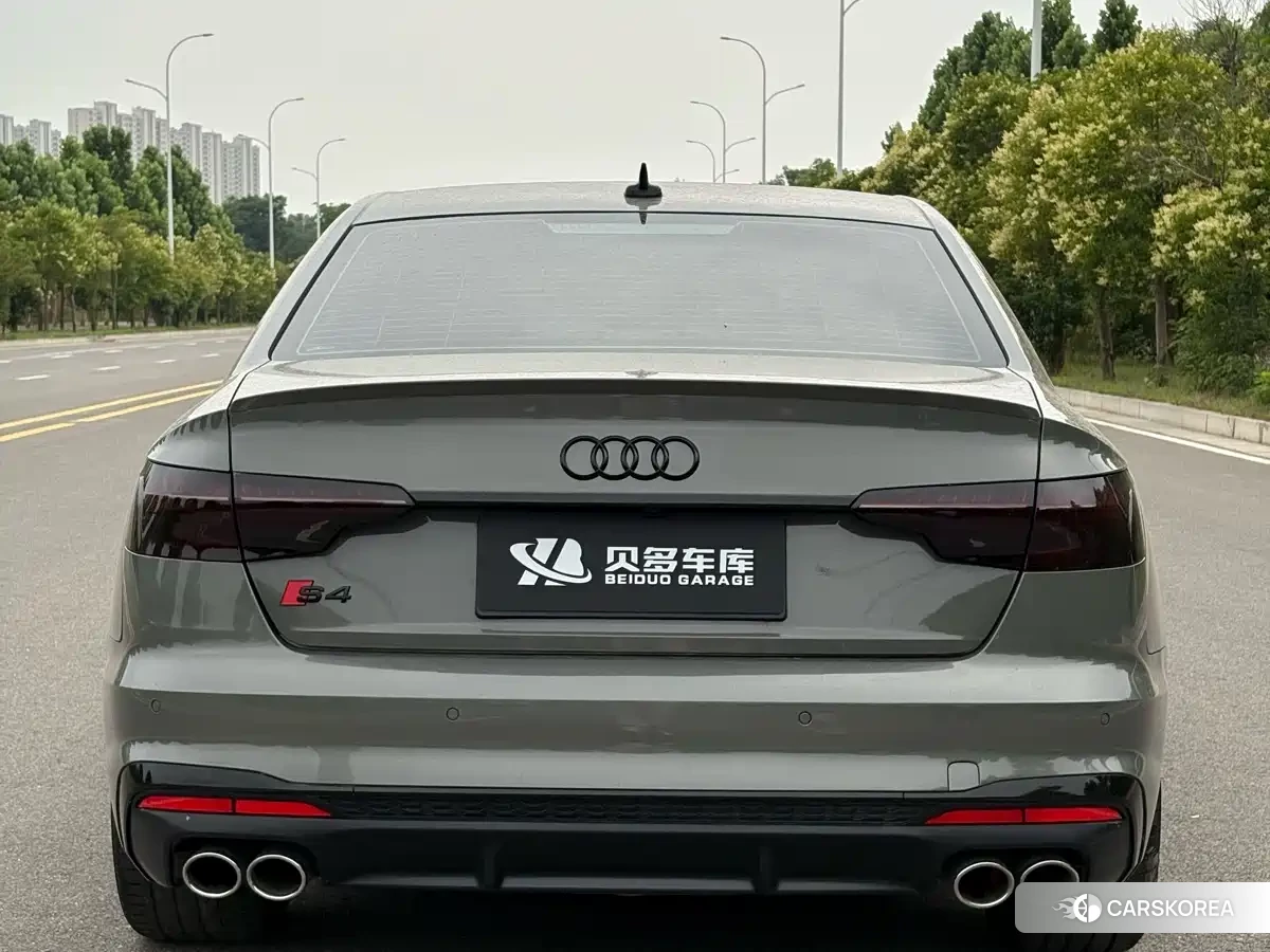 Audi S4 2023 Silver/gray из Китая, фото 6