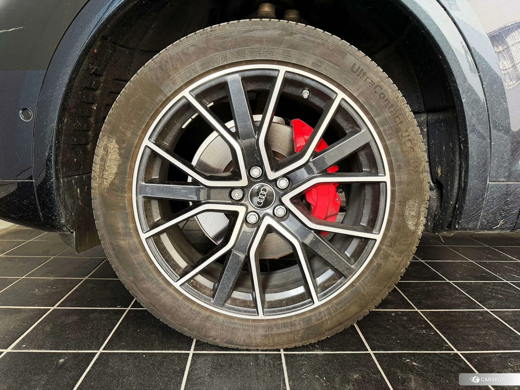 Audi Q5L 2023 Черный из Китая, фото 6