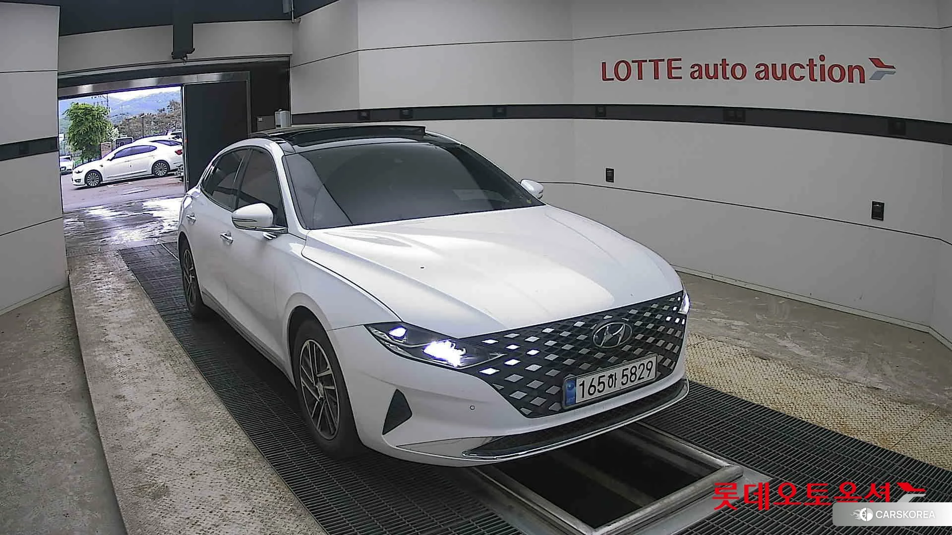 Hyundai Grandeur 2023 Белый из Кореи, фото 6