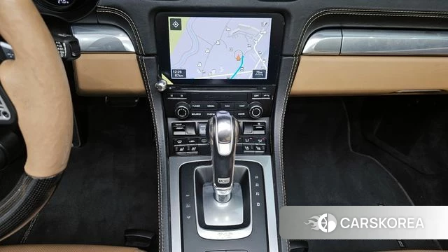 Porsche 718 Boxster 2018 Серебристо-серый из Кореи, фото 6