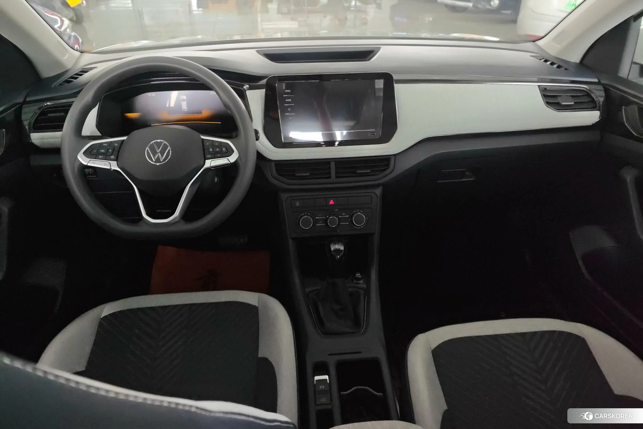 Volkswagen Tharu 2024 Белый из Китая, фото 6