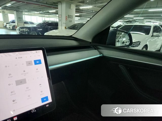 Tesla Model Y 2024 Серый из Кореи, фото 6