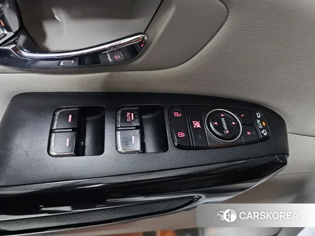 Kia All New Carnival 2018 Белый из Кореи, фото 6