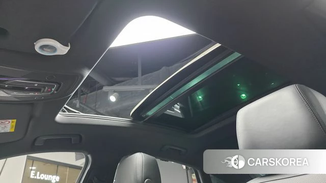 Audi e-Tron 2023 Черный из Кореи, фото 6
