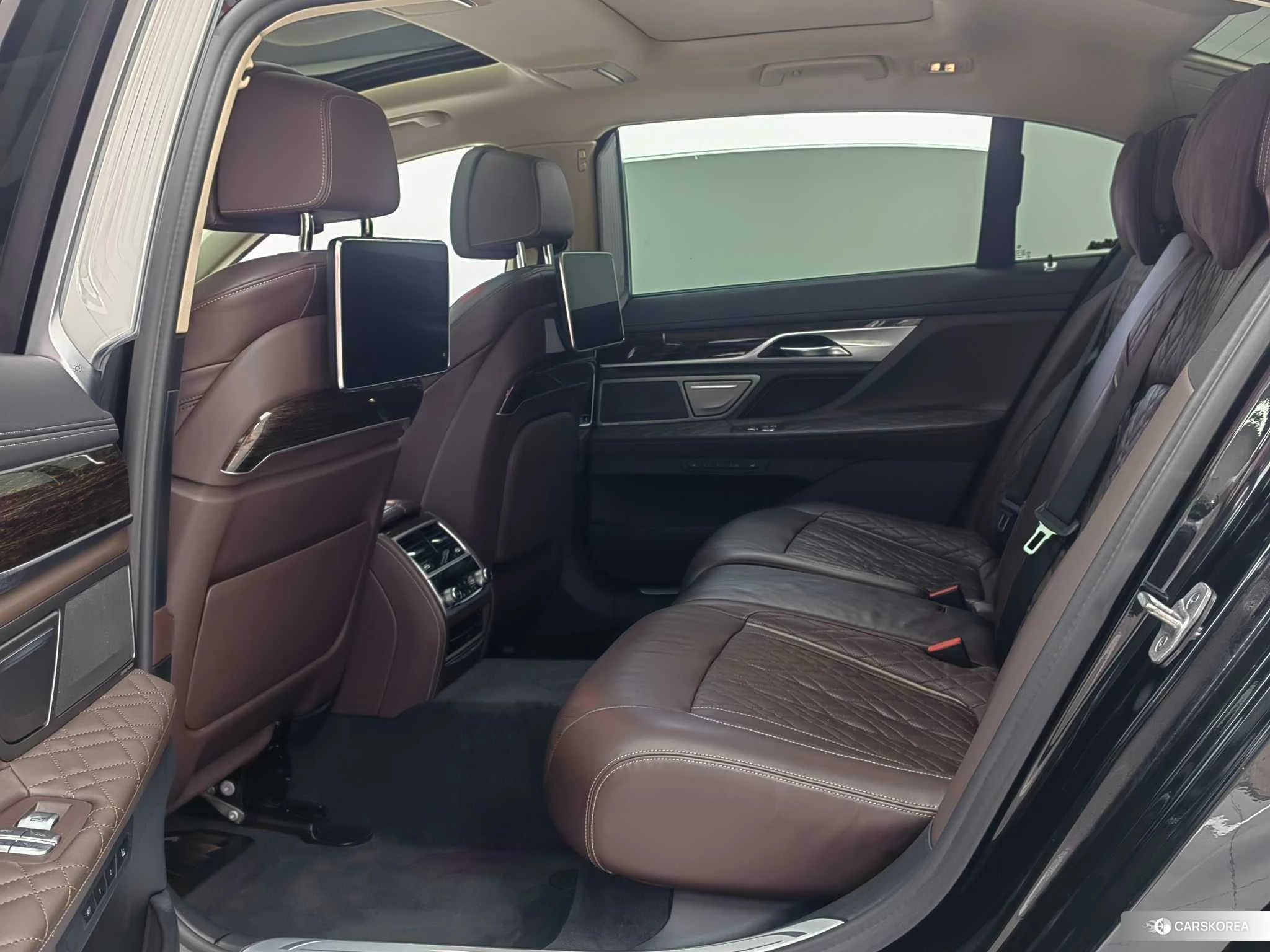 BMW 7 series 2021 Черный из Китая, фото 6