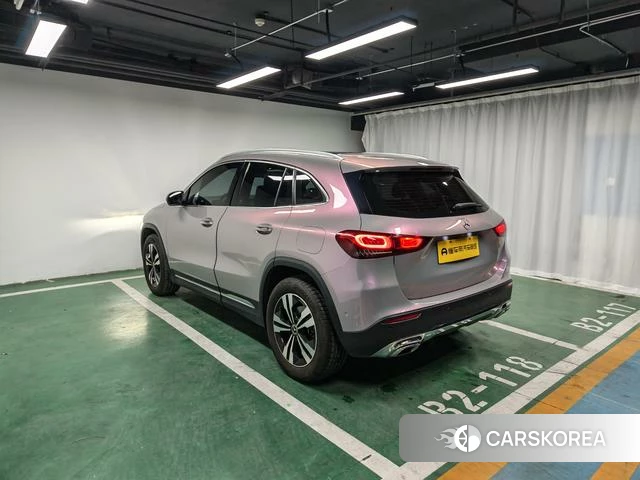 Mercedes-Benz GLA 2022 Серебристо-серый из Китая, фото 6