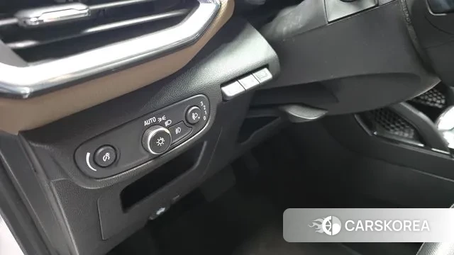 Chevrolet (GM Daewoo) Trailblazer 2021 Белый из Кореи, фото 6