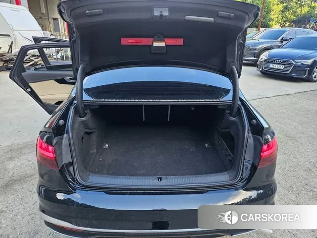 Audi A4 (B9) 2021 Черный из Кореи, фото 6