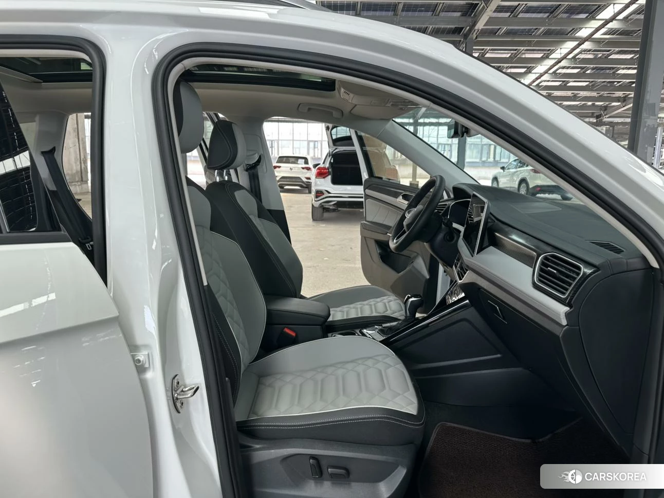 Volkswagen Tayron 2022 Белый из Китая, фото 6