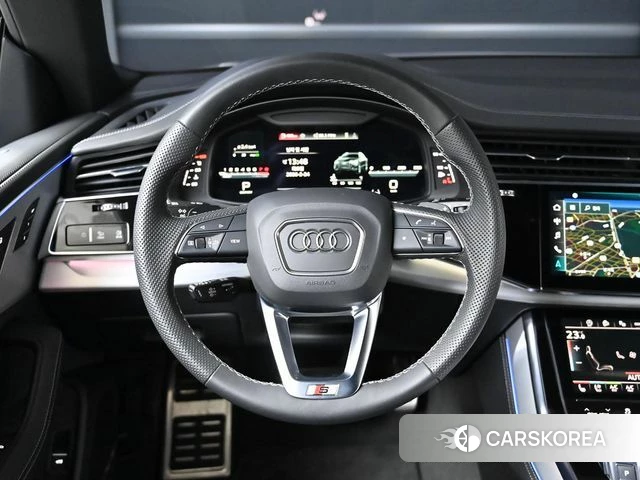 Audi Q8 (4M) 2023 Жемчужный цвет из Кореи, фото 6