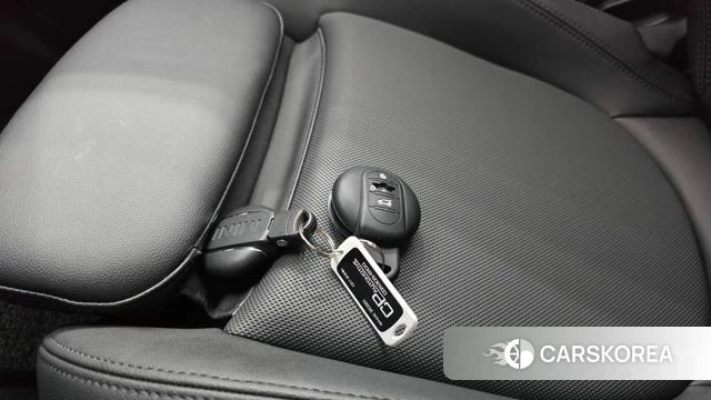 Mini Cooper 2023 Красный из Кореи, фото 6