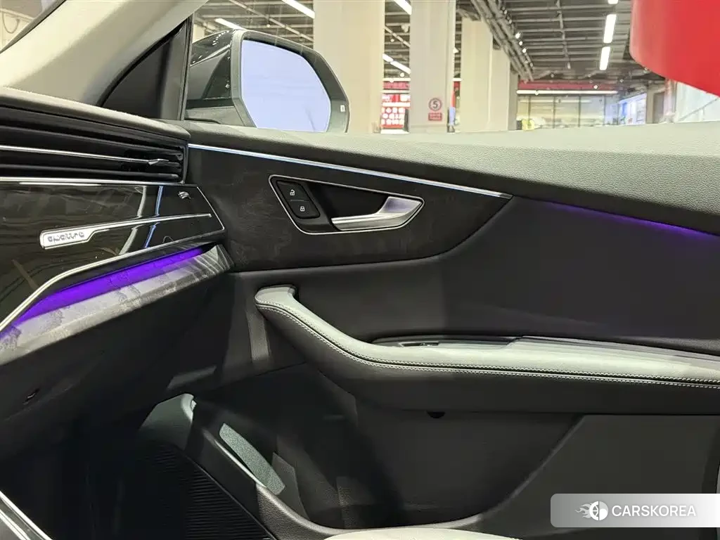 Audi Q8 2025 Черный из Китая, фото 6