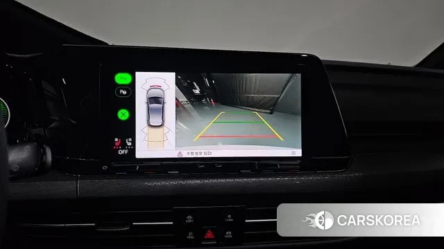 Volkswagen Golf 8th Generation 2023 Белый из Кореи, фото 6