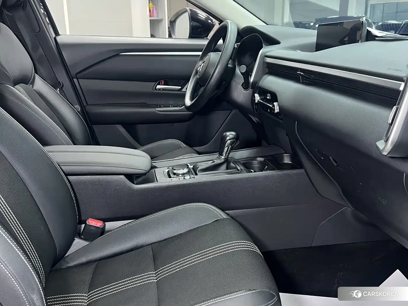 Mazda CX-50 2023 Silver/gray из Китая, фото 6