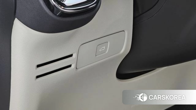 Volvo XC40 2025 Белый из Кореи, фото 6