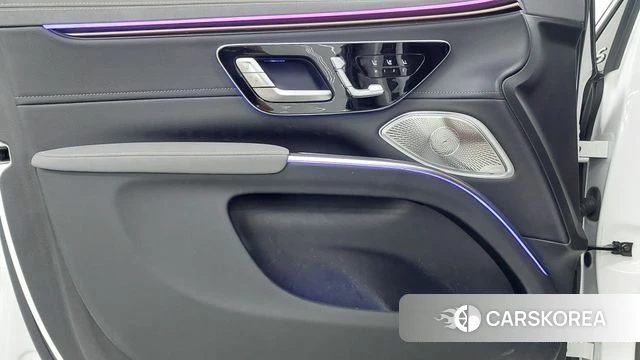 Mercedes-Benz EQS SUV X296 2023 Белый из Кореи, фото 6