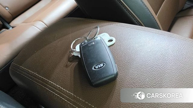 Kia Sportage The Bold 2019 Белый из Кореи, фото 6