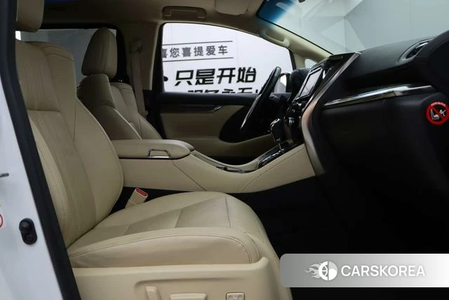 Toyota Elfa 2018 Белый из Китая, фото 6