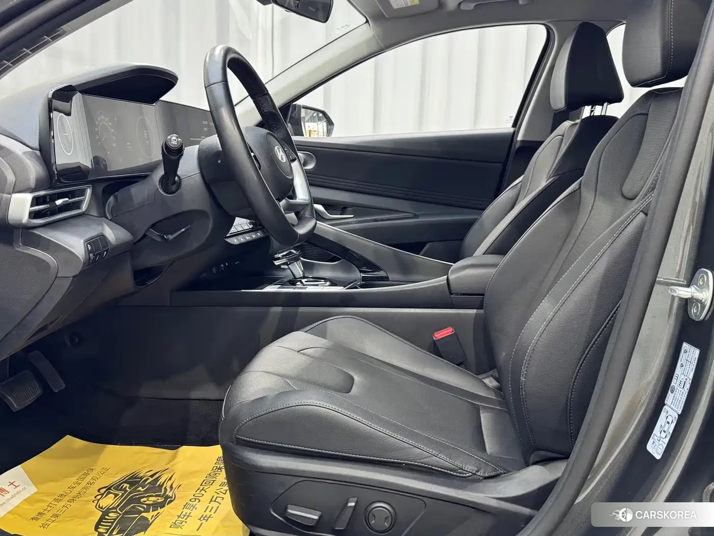 Hyundai Elantra 2023 Silver/gray из Китая, фото 6
