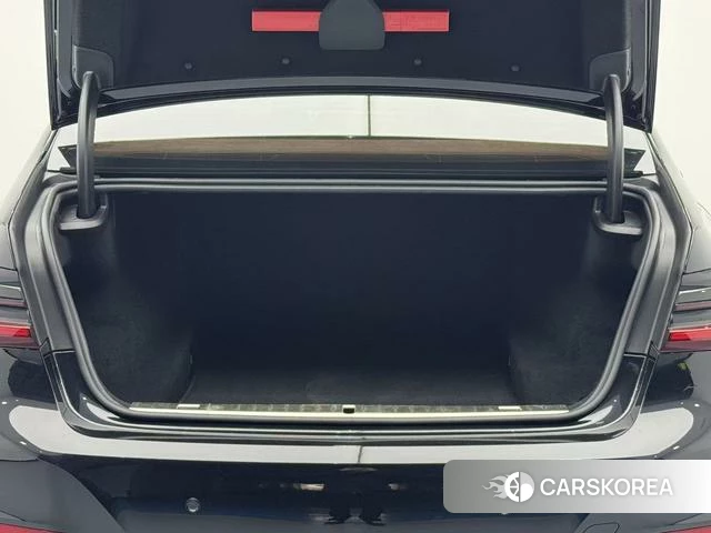 BMW 7 series id 4209722 из Китая 6