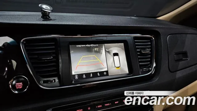 Kia The New Carnival 2019 Белый из Кореи, фото 6