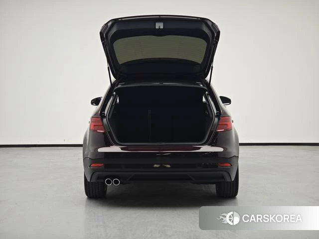 Audi A3 2018 Красный из Китая, фото 6