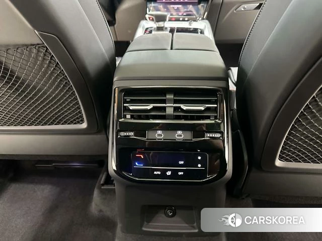 Audi Q6 2025 Черный из Китая, фото 6
