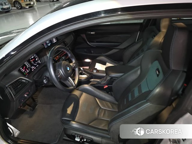BMW M2 (F87) 2020 Серебристо-серый из Кореи, фото 6