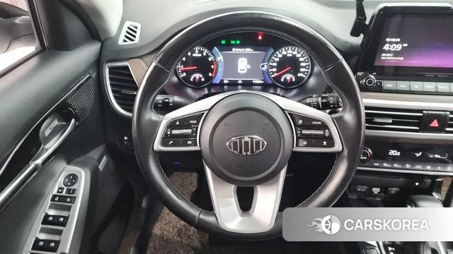 Kia Seltos 2019 Белый из Кореи, фото 6