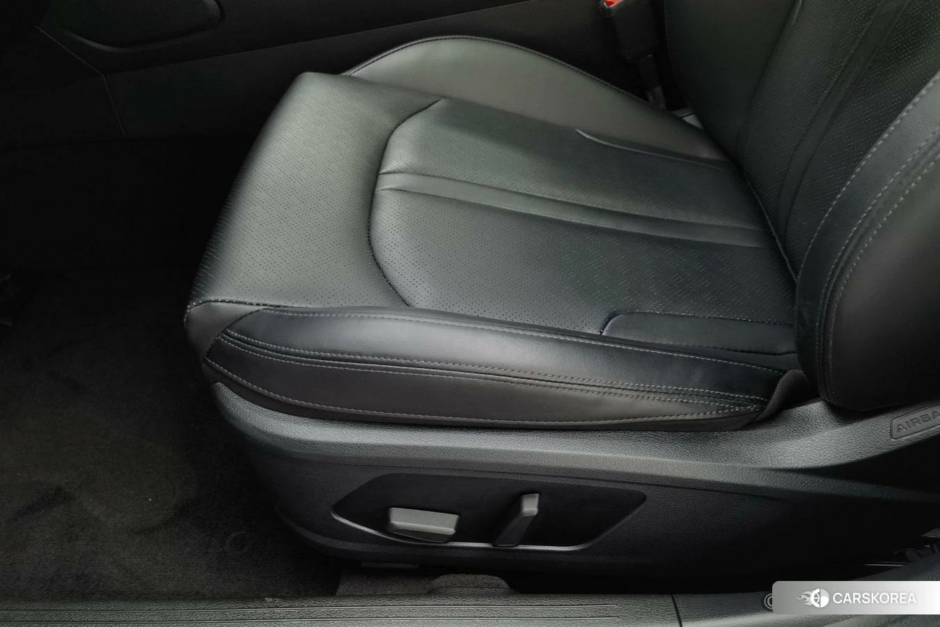 Kia K5 2021 Белый из Китая, фото 6