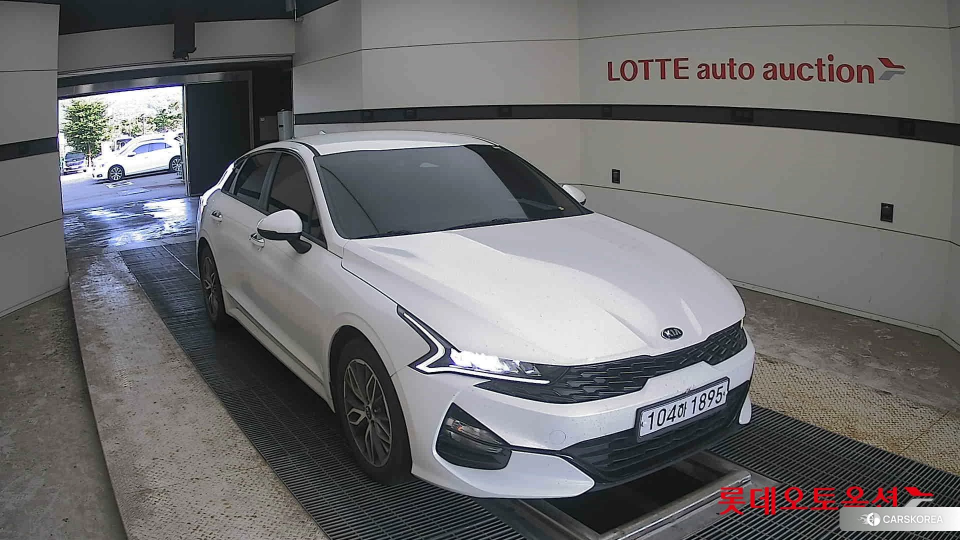 Kia K5 2020 Snow White Pearl (optional) из Кореи, фото 6