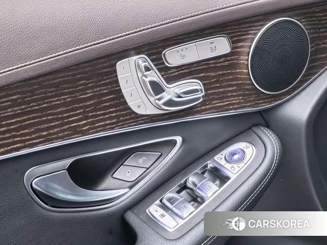 Mercedes-Benz GLC 2021 Черный из Китая, фото 6