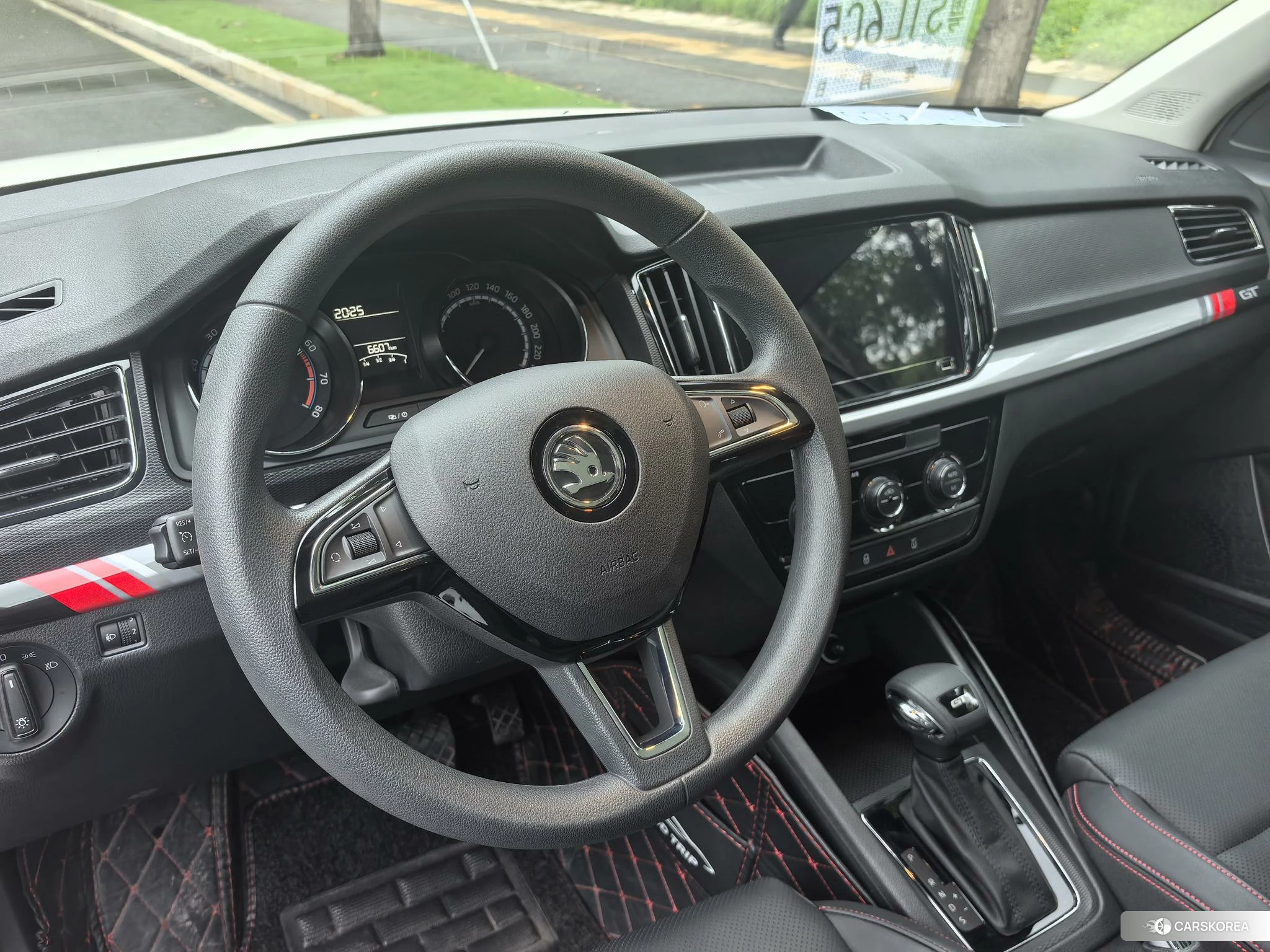 Skoda Komik GT 2022 Белый из Китая, фото 6
