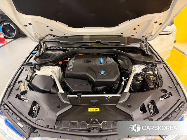 BMW 5 Series (G30) 2021 Белый из Кореи, фото 6