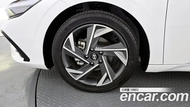 Hyundai The New Avante (CN7) 2024 Белый из Кореи, фото 6