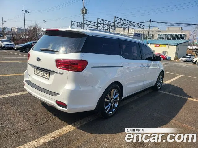 Kia The New Carnival 2018 Белый из Кореи, фото 6