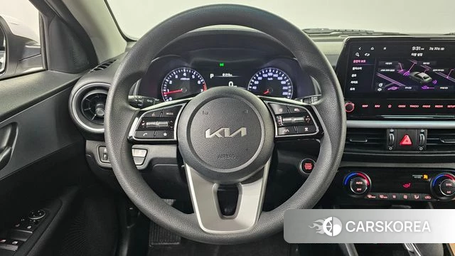 Kia The New K3 2nd generation 2021 Белый из Кореи, фото 6