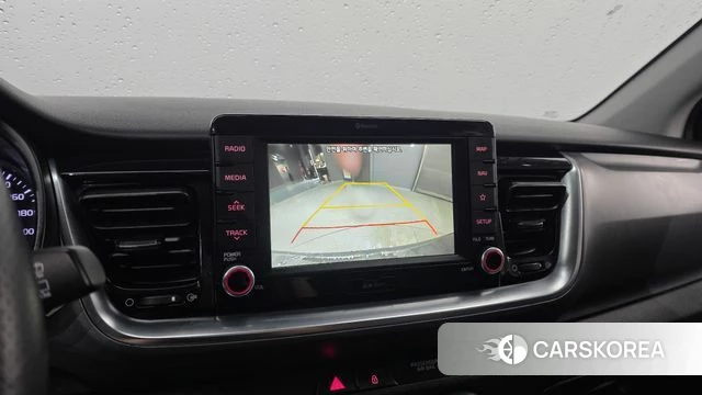 Kia Stonic 2018 Белый из Кореи, фото 6