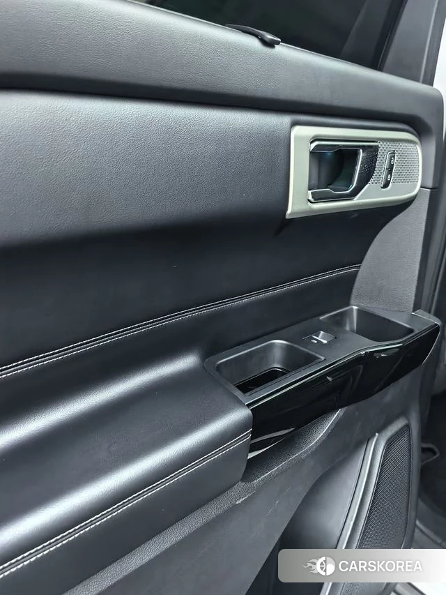 Ford Explorer 2021 Белый из Китая, фото 6