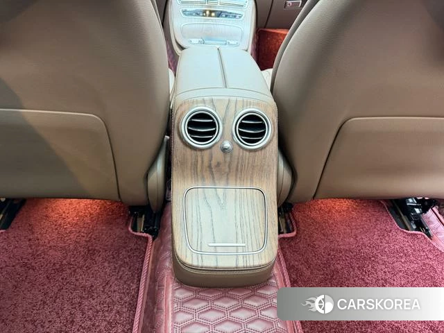 Mercedes-Benz E-class 2023 Черный из Китая, фото 6