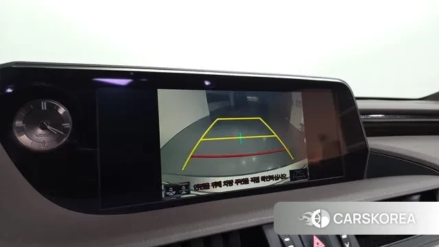 Lexus ES300h 7th generation 2020 Песочный из Кореи, фото 6