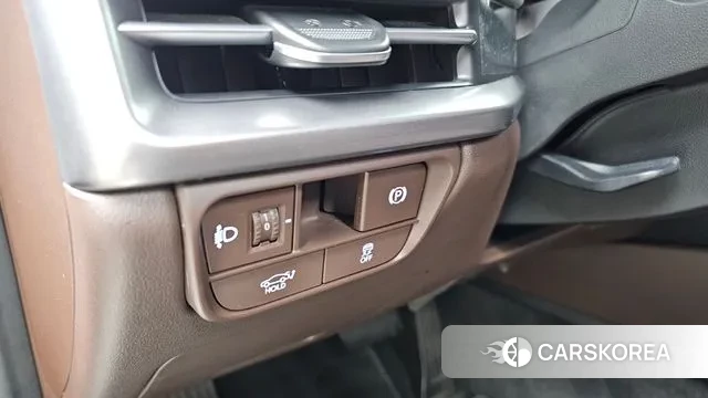 Hyundai Grandeur (GN7) 2023 Серебристо-серый из Кореи, фото 6