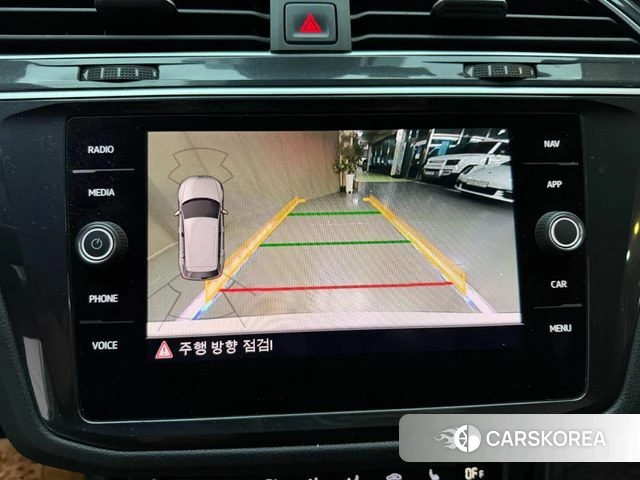 Volkswagen Tiguan second Generation 2020 Белый из Кореи, фото 6